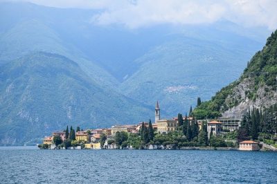Which is the largest of the Italian lakes?